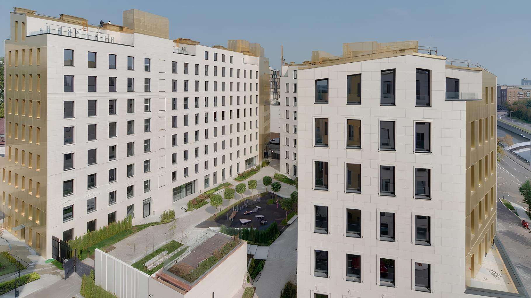 ЖК Титул на Серебрянической