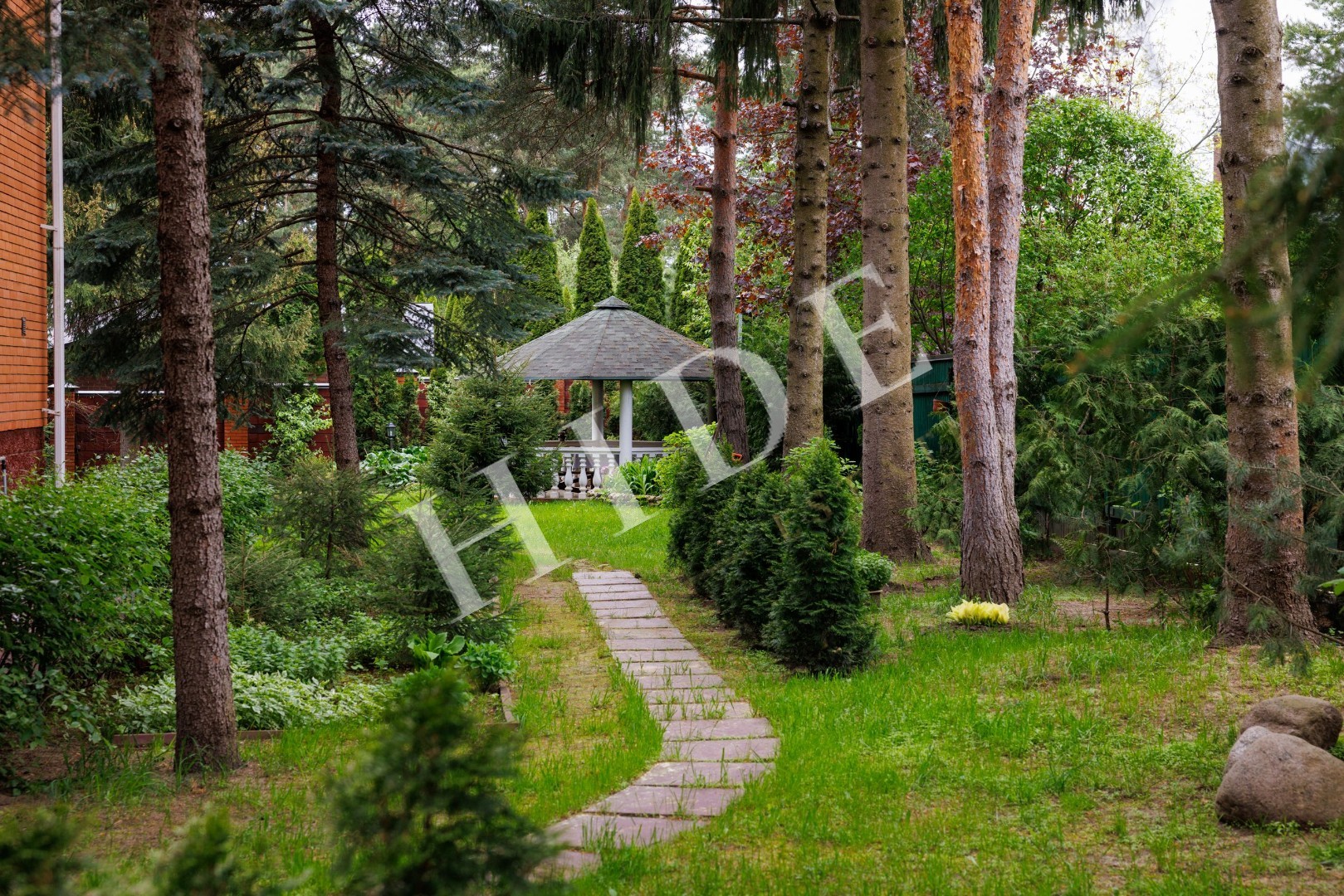 Знаменское Поле