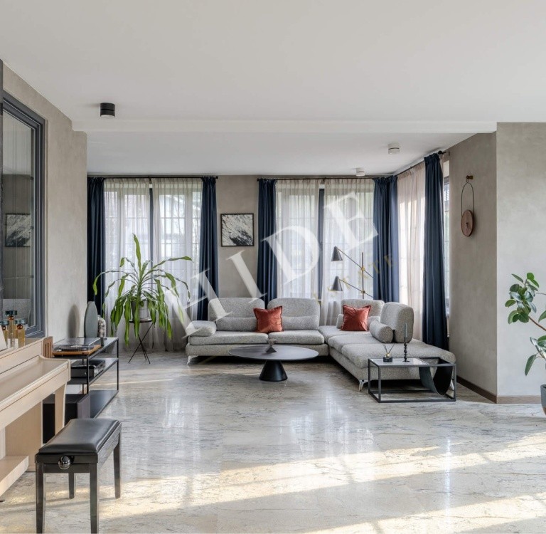 product_image_1
