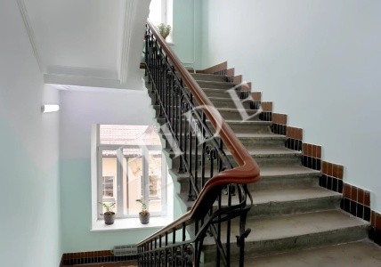 product_image_1